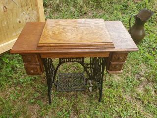 Antique singer Sewing Machine Old Vintage Treadle 4 wooden Drawers Cabinet 2