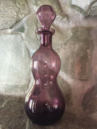 Gorgeous Vintage Amethyst Purple Blown Glass 10.  5 " Decanter Bottle With Stopper