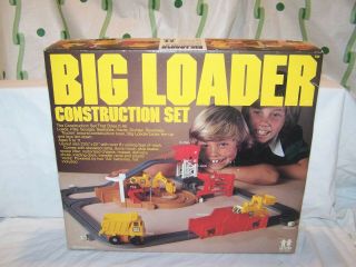 Vintage 1977 Tomy Big Loader Construction Set 5001 Complete and 5