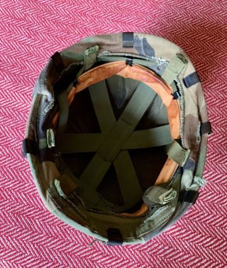 U.  S.  ARMY HELMET FROM THE 1980s WITH WOODLAND COVER AND NETTING IN TACT 2