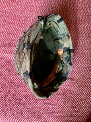 U.  S.  ARMY HELMET FROM THE 1980s WITH WOODLAND COVER AND NETTING IN TACT 3
