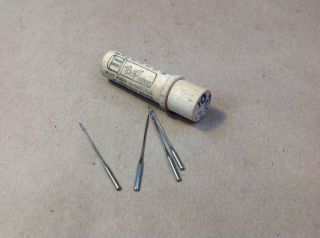 Vintage Boye 10 BLUE Number Wooden Tube With 4 Treadle Sewing Machine Needles 2