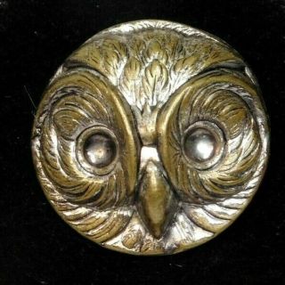 Fabulous Antique Victorian Button Stamped Brass Convex Owl Head 7/8 M4