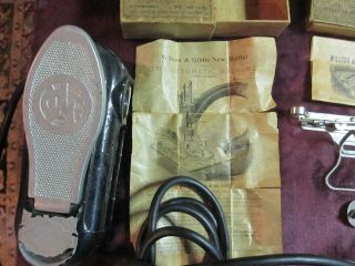 Vintage Willcox & Gibbs Sewing Machine With Accessories 11