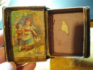 ANTIQUE VICTORIAN FORGET ME NOT VELVET NEEDLE SEWING BOOK SHAPED CASE & THIMBLE 4