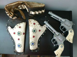 Vintage Set Of 2 Wyandotte Die Cast Cap Pistols & Jeweled Holster