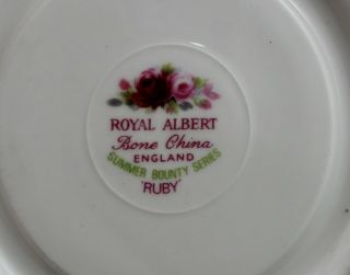 Royal Albert TEACUP & SAUCER - SUMMER BOUNTY SERIES/RUBY M430 3