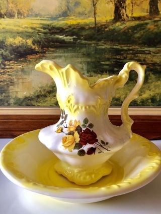 Vintage Victorian Style Wash Bowl And Pitcher Set