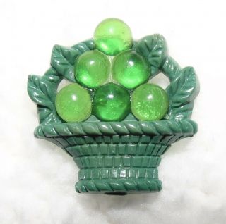 Vintage Green Celluloid/plastic Basket Of Grapes/berries Buttons 8226