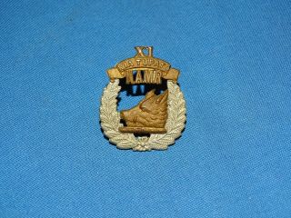 Wwi - Wwii Zealand Cap Hat Badge,  Xi 11th Kia Tupato Namr (416)