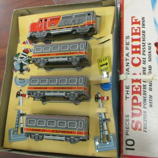 Vtg THE SANTA FE ' S CHIEF TIN LITHO FRICTION TRAIN w/SIGNALS SET Orig BOX 2