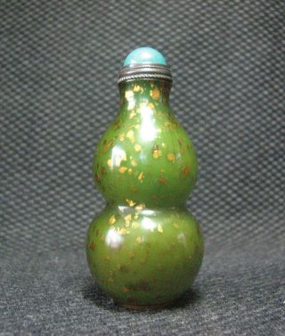 Tradition Chinese Glass Gourd Design Snuff Bottle.  ，。，/////