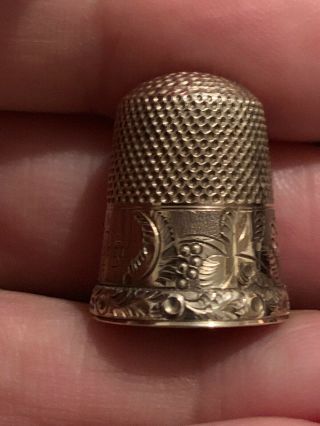 Antique Victorian 10 Kt Yellow Gold Thimble Grapes And Leaves Monogram Olivia 8 2