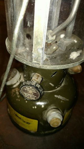Vintage coleman military lantern 2