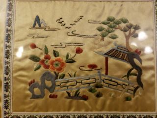 Vintage Chinese Embroidery Silk Tapestry Bird & Flowers With Frame 17 