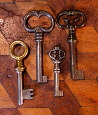 4 Steampunk Old Vintage French Rustic Chateau Buffet Wardrobe Cabinet Door Keys