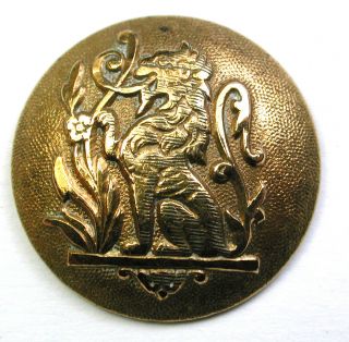 Bb Antique Brass Button Sitting Lion W/ Raised Paw - 7/8 "