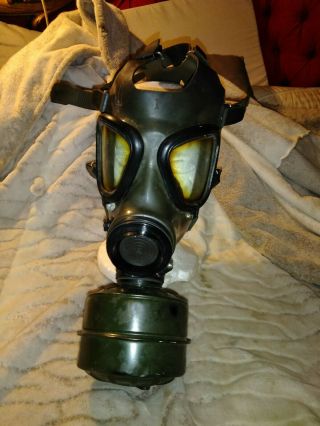 Vintage Military Surplus Gasmask Face Gas Mask Us Army Military