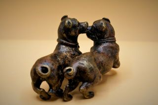 Fine CHINESE Vintage Scholar ' s BRONZE Metal Scroll Paper Weight Pet DOGS Playing 3