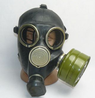 Soviet Russian Gas Mask Gp - 7 Military Surplus Full Set.  Size 2