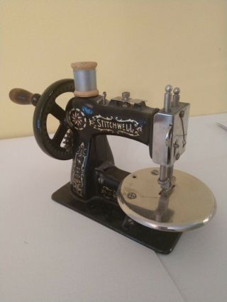 Antique Stitchwell Toy Sewing Machine Cast Iron Hand Crank