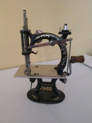 Foley & Williams Midget Hand Crank Toy Miniature Cast Iron Sewing Machine 1900s