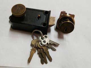 Vintage Yale Deadbolt Rim Lock & 8 Matching Keys Cast Iron Brass Industrial Old