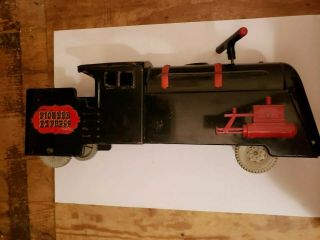 Pioneer Express Metal Vintage Train Ride On Toy By Louis Marx & Co.