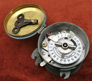 Vintage Clockwork Timer By Horstmann Gear Co.  Ltd.  Bath Eng.  Gas Street Lamps