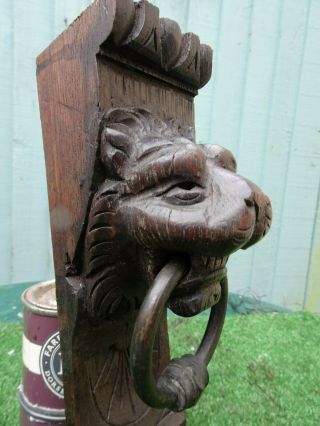 18thC GOTHIC WOODEN OAK CORBEL WITH LION HEAD WITH BRASS RING c1790s 4
