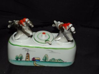 Salt And Pepper Shakers - Porcelain Race Horses - Moveable - Made In Japan - Awsome