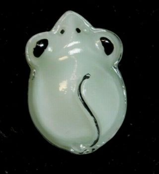 Small Antique Vintage Button Tiny Glass Mouse A18 1/2
