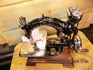 Antique Hand Crank Willcox Gibbs sewing machine.  RESTORED 1899 12