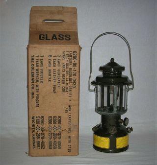 Vintage 1975 Coleman US Military Field Lantern Army Quadrant Globe 8