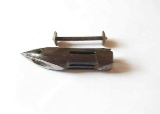 Vintage Singer Sewing Machine 27k/28k/127k/128k Shuttle Bullet Bobbin Case Old