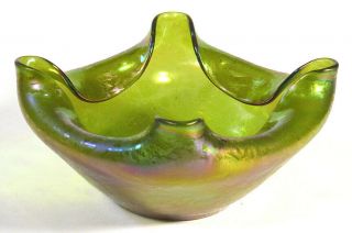1900 Antique Loetz Green Pinched Rim Bowl Papillon Oil Spot Art Nouveau Glass
