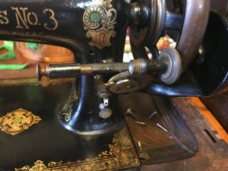 1903 Harris No.  3 Hand Crank Sewing Machine Made In USA 3/4 Size Case 12