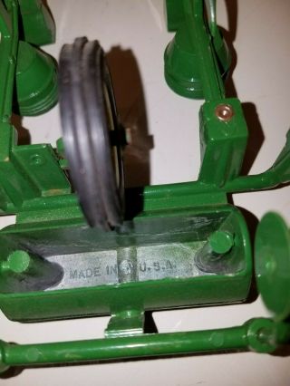 Vintage Ertl John Deere Planter toy (heavy) 5