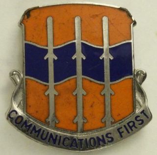Vintage Us Military Insignia Crest Pin 16 Signal Battallion Communications First