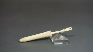 Victoorian Stanhope Sewing Needles Case Antique Carved Umbrella Bovine Bone 5