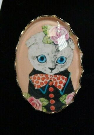 Vintage Collectible Button Cat Print Under Glass In Metal C9