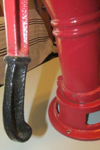 Vintage CAST IRON WATER HAND PUMP GREAT (ds721) 6