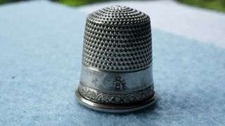 Vintage Very Ornate Sterling Silver Thimble Size 8. .  4