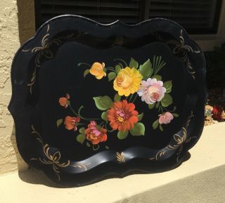 LARGE VINTAGE 50’s HAND PAINTED SCALLOPED CHIPPENDALE TOLE TRAY / BRILLIANT 4