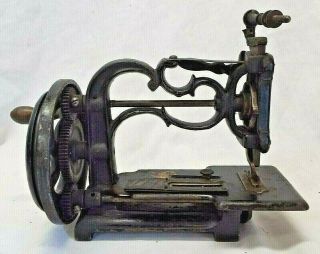 OLD Antique 1860 ' s ENGLAND TYPE SEWING MACHINE CAST IRON Charles Raymond 2
