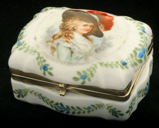 Small Antique Porcelain Snuff/coin/ring/trinket Box