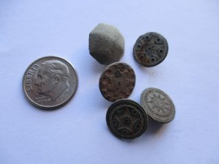Buttons Spain 17th 18th Century Set Of 5 Spanish Colonial Time Era 742
