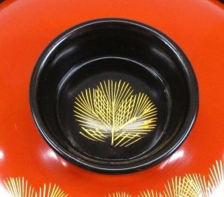 H864: Japanese lacquer ware 5 covered bowls w/CHINKIN work of pine needle 5