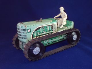Vintage Tin Litho Metal Marx Number 5 Tractor With Driver And Key - Toy