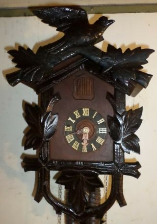 LARGE UNUSUAL ANTIQUE GERMAN BLACK FOREST HAND CARVED CUCKOO CLOCK 6
